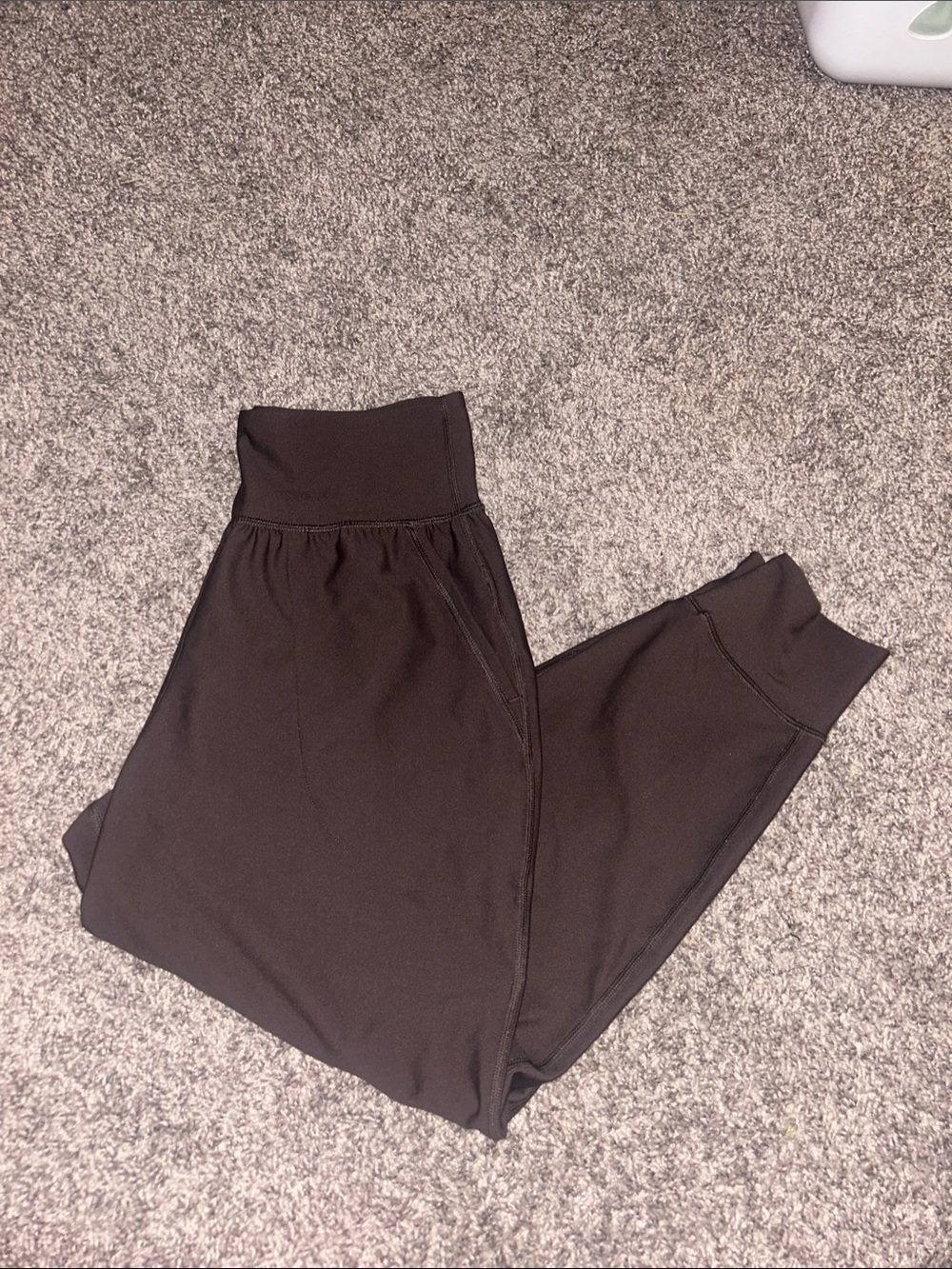 NWOT Old Navy Active Powersoft High-Rise Jogger Brown - Small